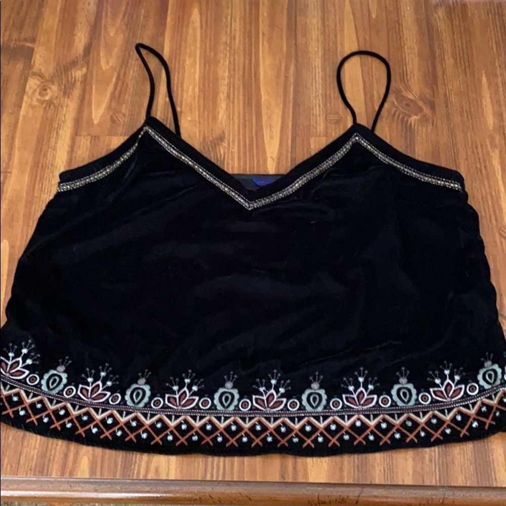 LIKE NEW velvet feel crop top